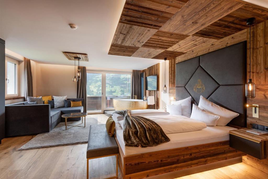 Hotel Waldfriede - Panoramic View Zillertal - 2