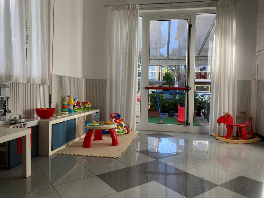 Hotel Eliseo - 4