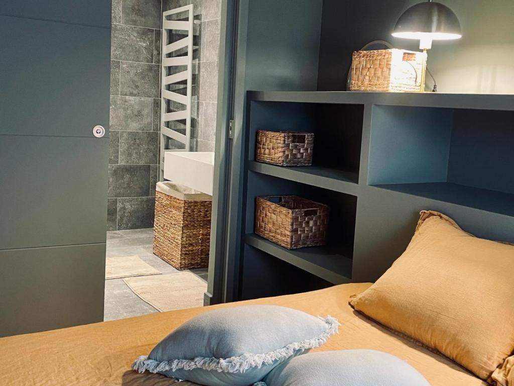 Chambre dans maison de ville avec piscine et garage en centre ville - 3