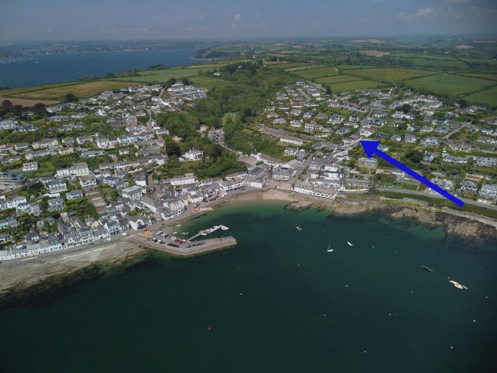 St Anthony Cottage - dog-friendly house on the Roseland peninsula near St Mawes