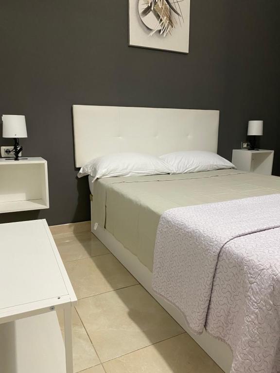 DELUXE ROOM IN APARTMENT SHARED in Los Cristianos Playa HabitaciónSTANZA air-conditioned - 3
