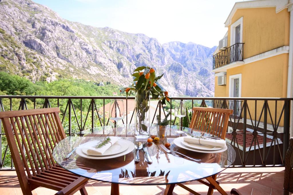 GН Apartmani with Mountains view - 2