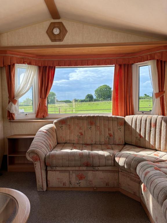 The Paddock View at Danebury, Stockbridge