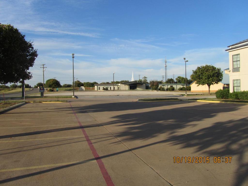 Executive Inn And Suites Wichita Falls Photo 31