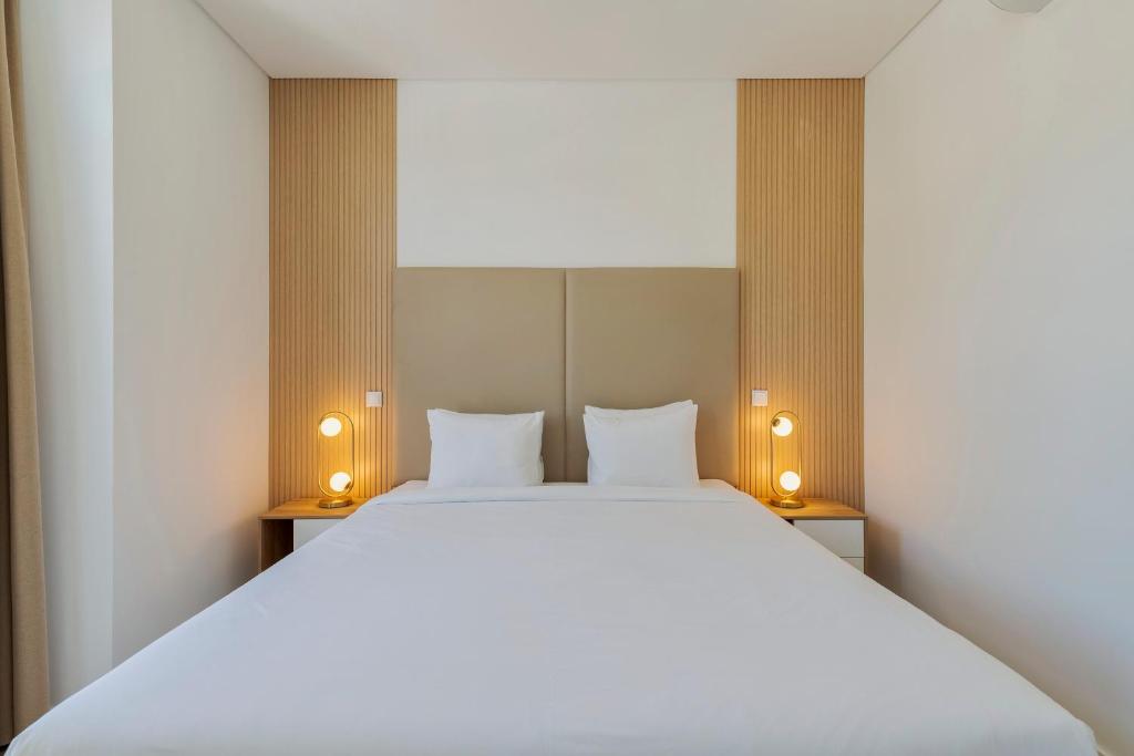 Serenity Setúbal I, Setúbal