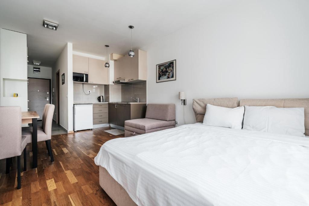 Central studio by In Property - 5
