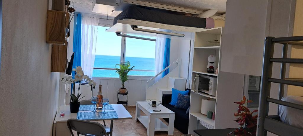 Estudio en primera línea de mar, Empuriabrava