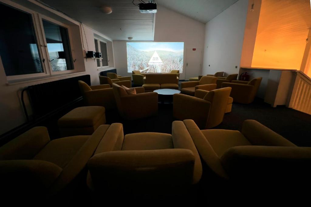 Shared lounge/TV area