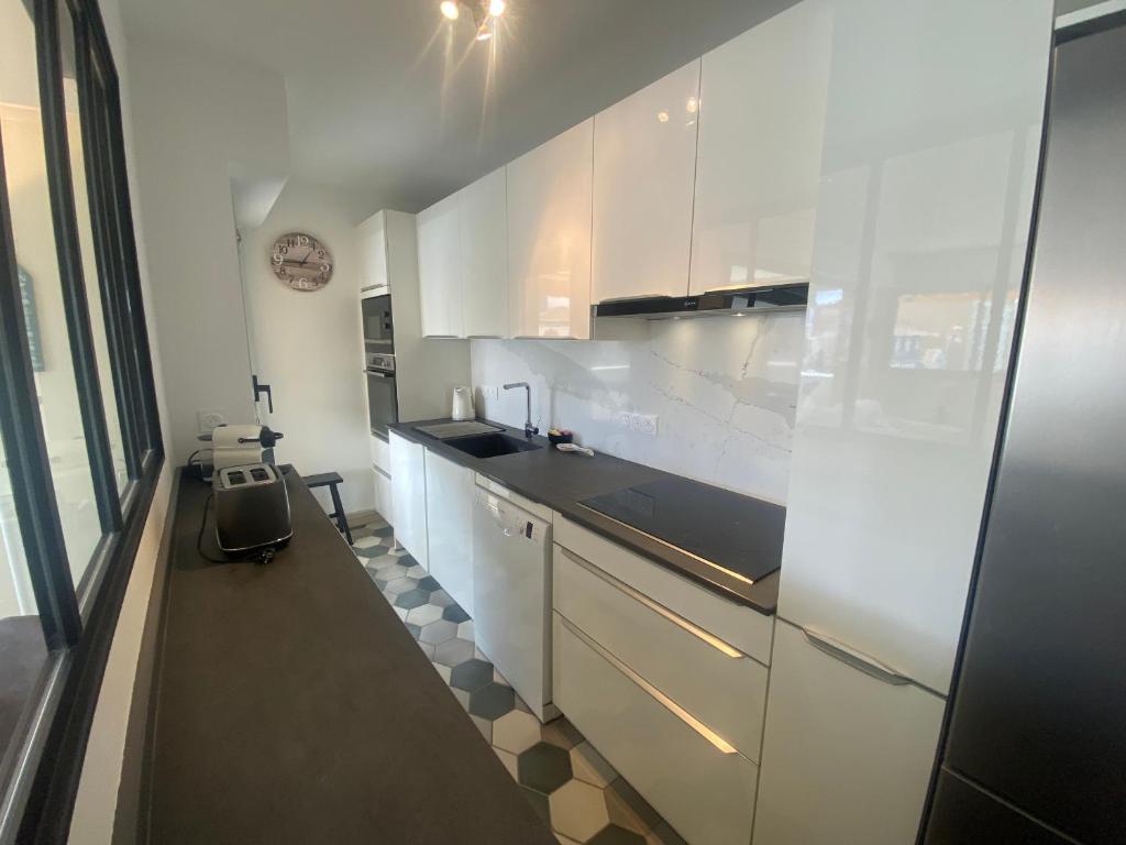 Appartement T3 rénové face plage avec terrasse et parking sécurisé - Arcachon - FR-1-374-224 - 4