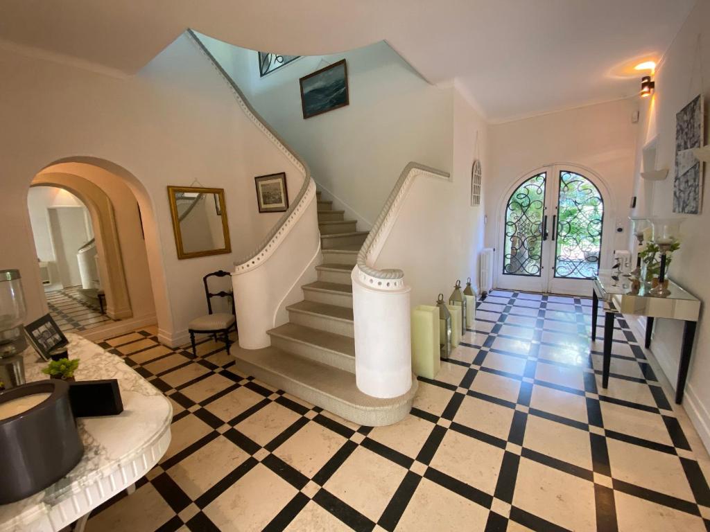 Villa avec Piscine Intérieure, 5 Chambres, Proche Plage et Commerces à Arcachon - FR-1-374-220 - 2