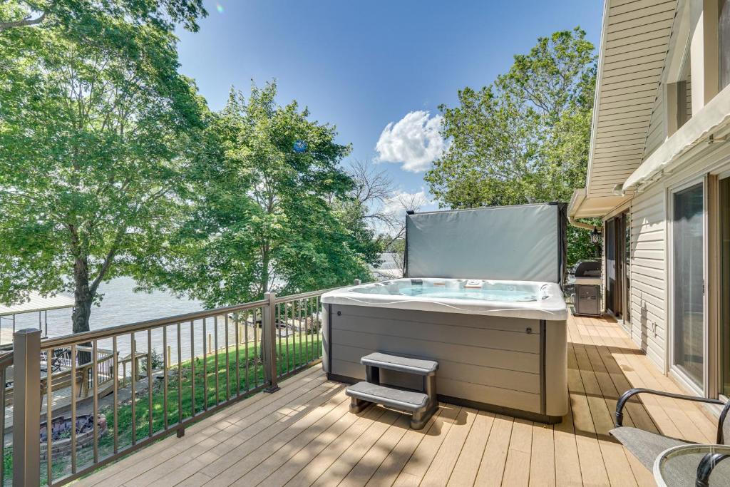 Retreat with Dock and Views in Lake of the Ozarks, Laurie