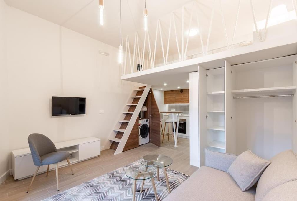 Mini Condos 4 D1 Ground floor with private patio - 2