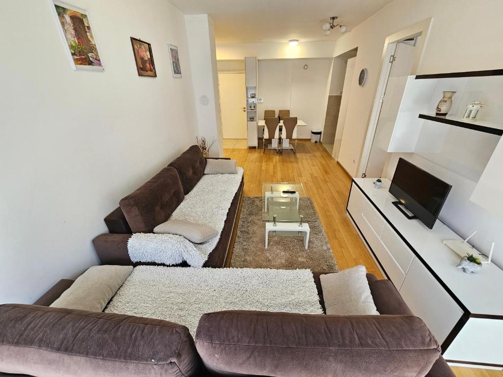 Apartment S&M - 2