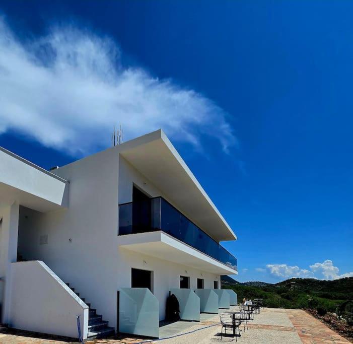 Ambelas Getaways, Himarë