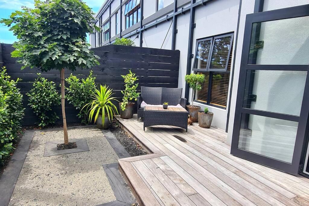 Apartment 1 - Haddin Court - Executive One Bedroom, Blenheim