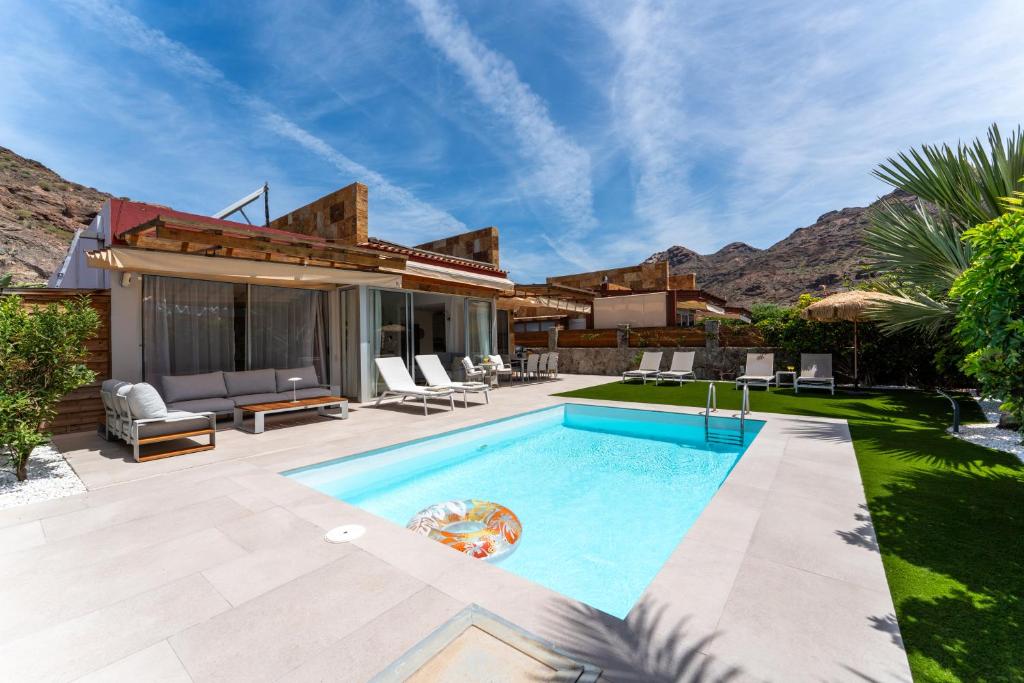 Villa Diana with private swimming pool in Tauro - 2