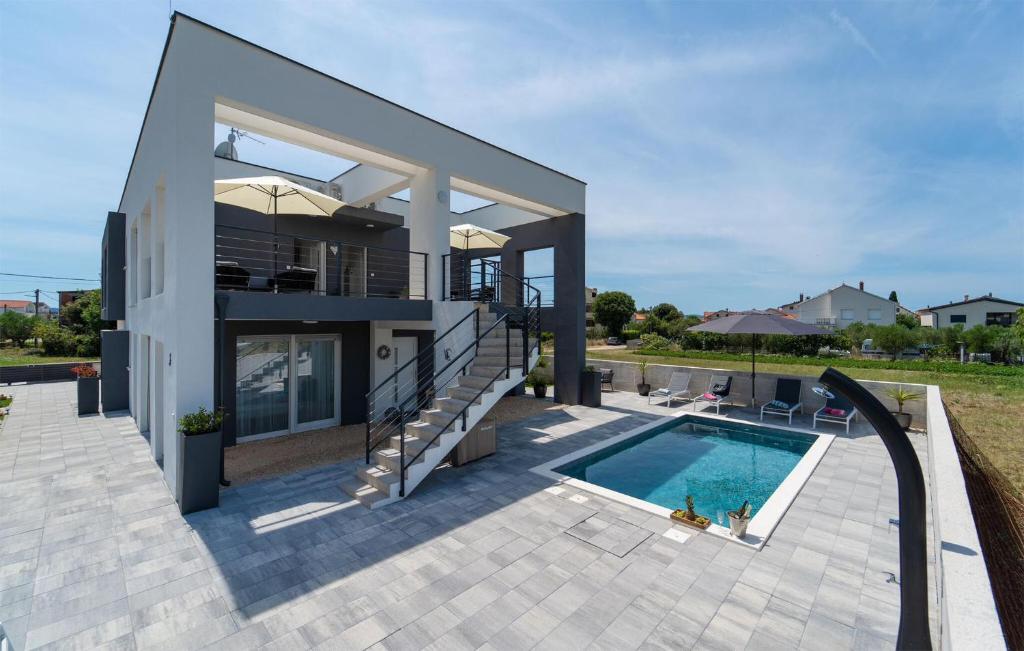 Lovely Apartment In Sukosan With Wifi, Sukošan