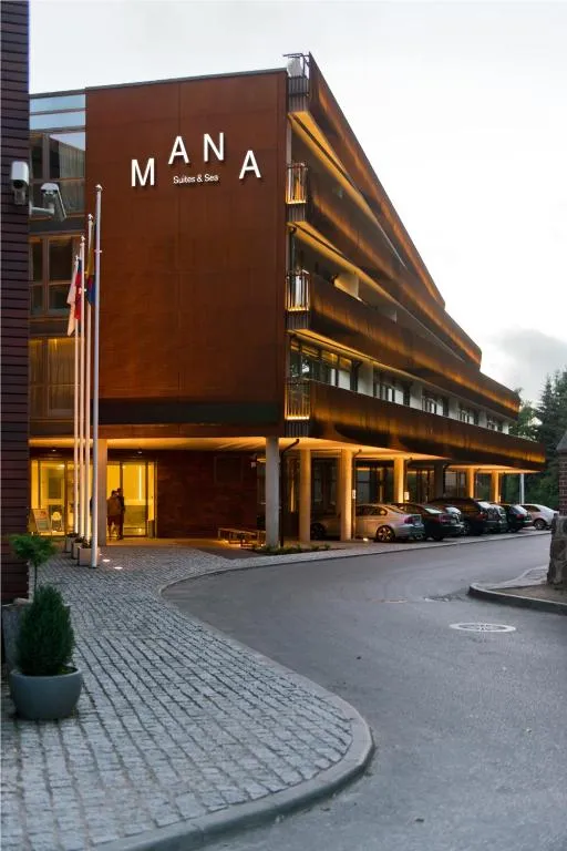 Mana Suites & Sea，位于帕兰加的酒店