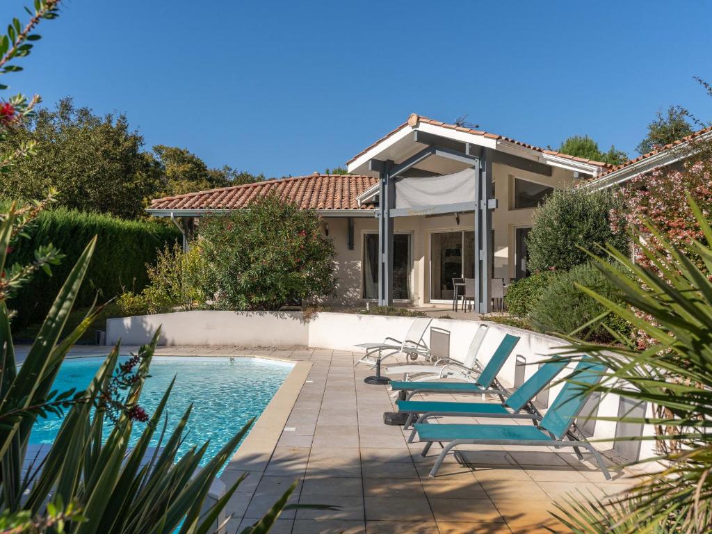 Villa familiale avec piscine chauffée, clim, 4 chambres, proche golf et plages - FR-1-319-565 - 2