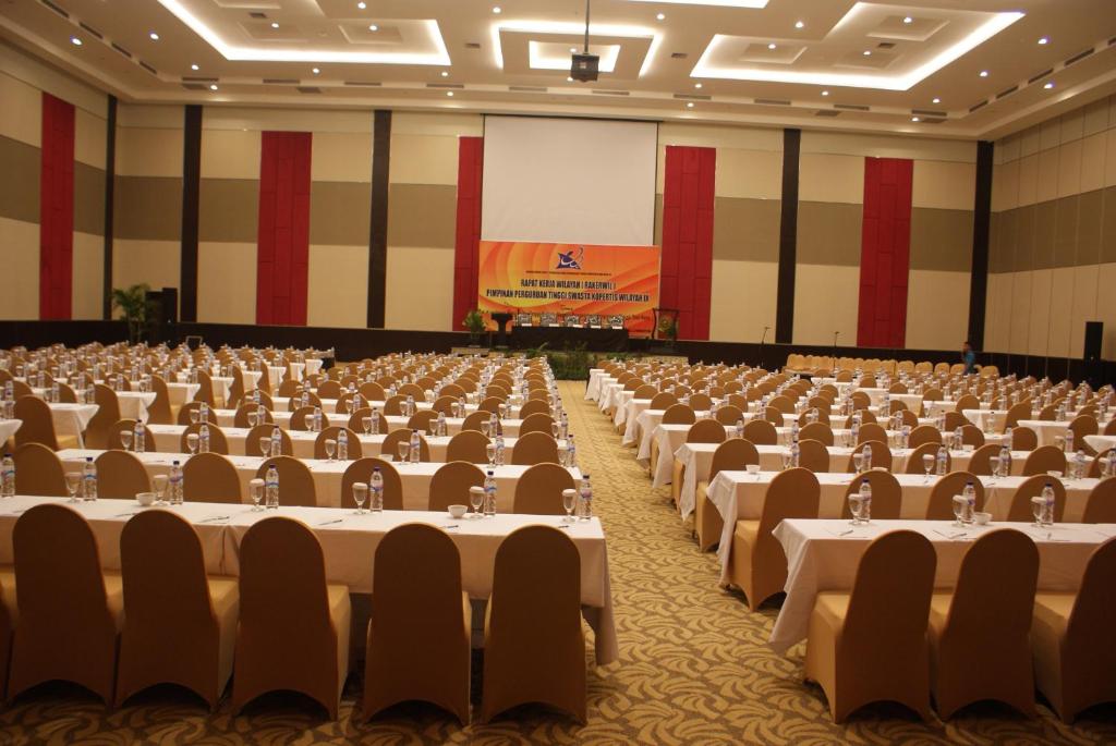 Tárgyalóterem/bálterem