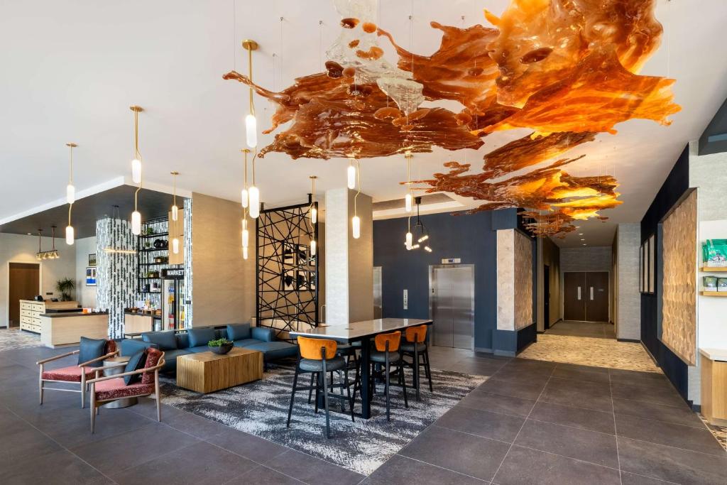 Tempo By Hilton Louisville Downtown Nulu, Louisville