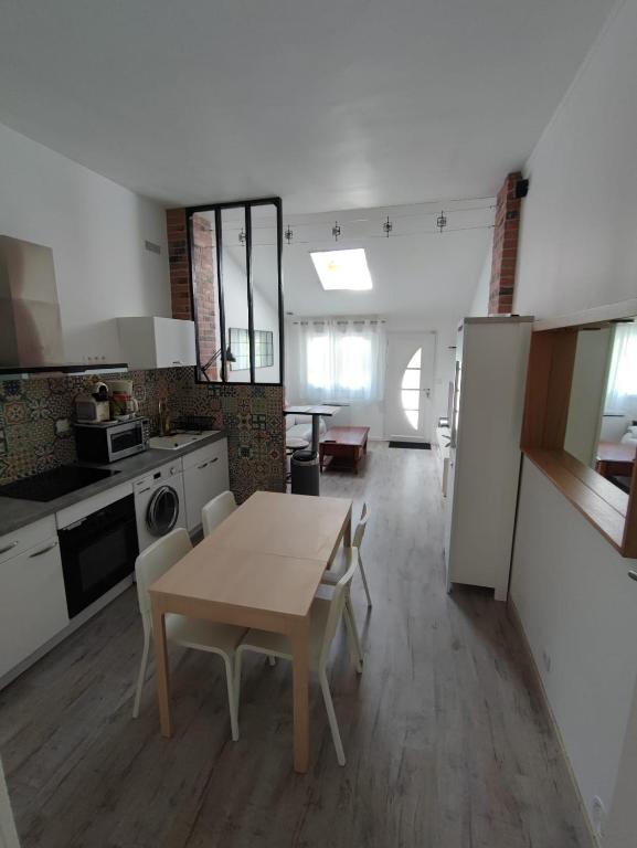 Appartement T2 48 m2 indépendant parking public gratuit à proximité - 4
