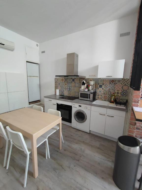 Appartement T2 48 m2 indépendant parking public gratuit à proximité - 3