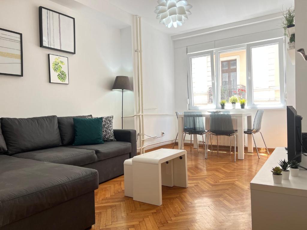 Cozy Stay Apartment - 4