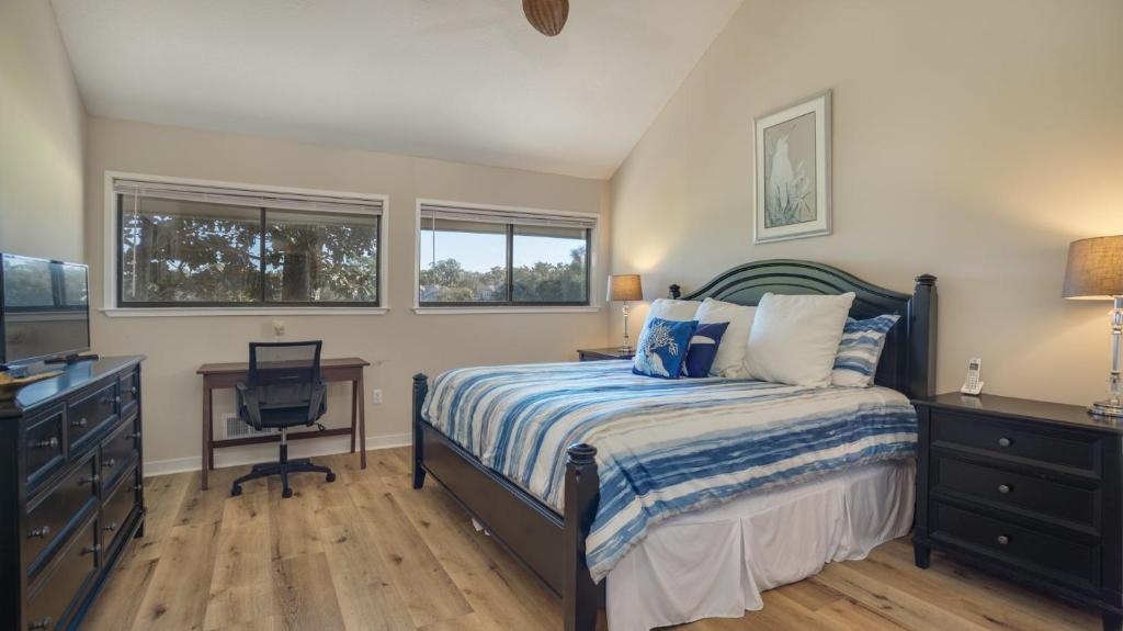 Golf Views, Grill, Beach, Hilton Head Island