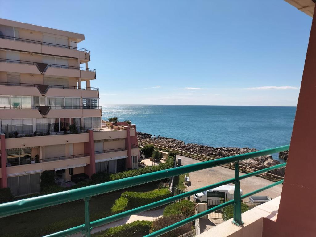 Zenitude Corniche charmant studio cabine vue mer - 4