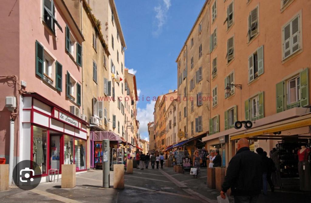 Magnifique deux pièces au cœur d Ajaccio - 3