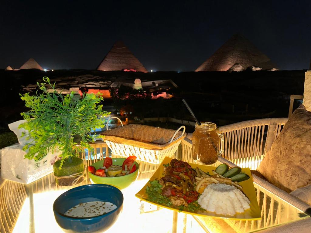 Restaurant, Sahara Pyramids Inn in Giza