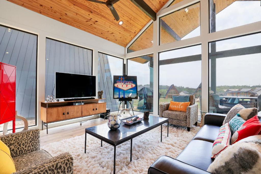 Private, Waterfront Escape, New Braunfels