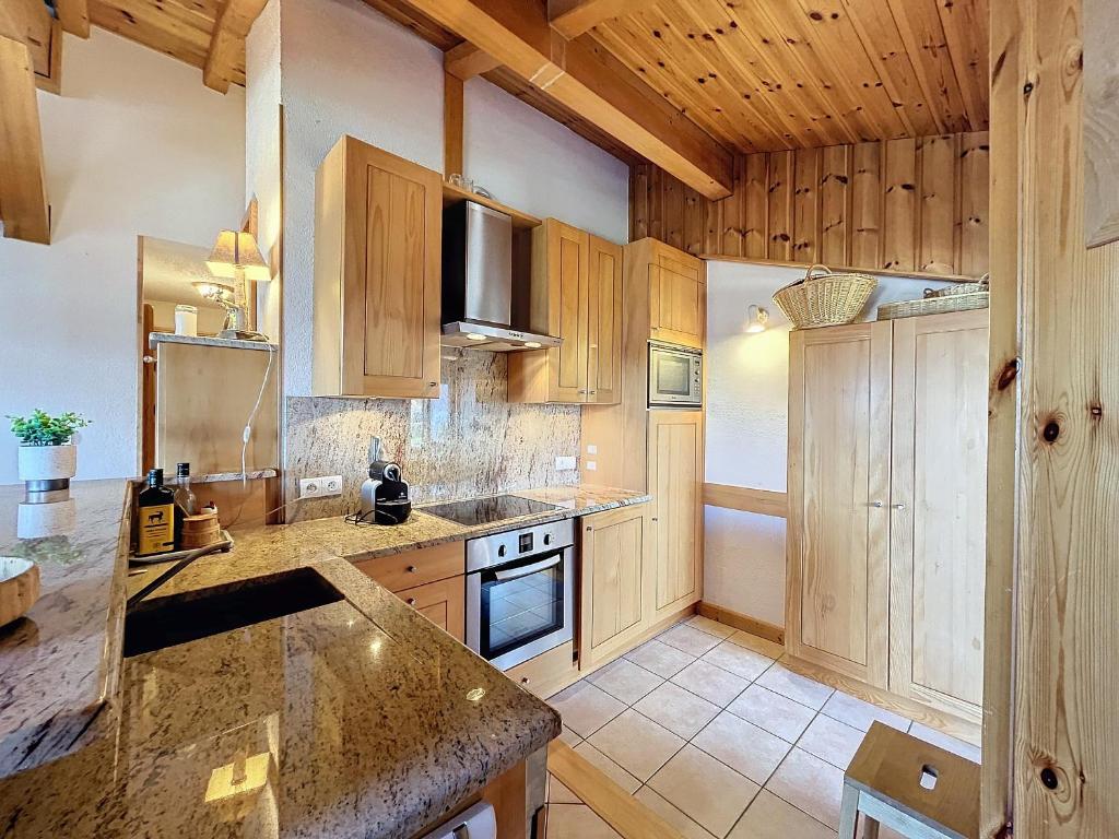 Appartement 3 pièces tout équipé avec balcon et box fermé, à 1,2 km du centre de Combloux - 5
