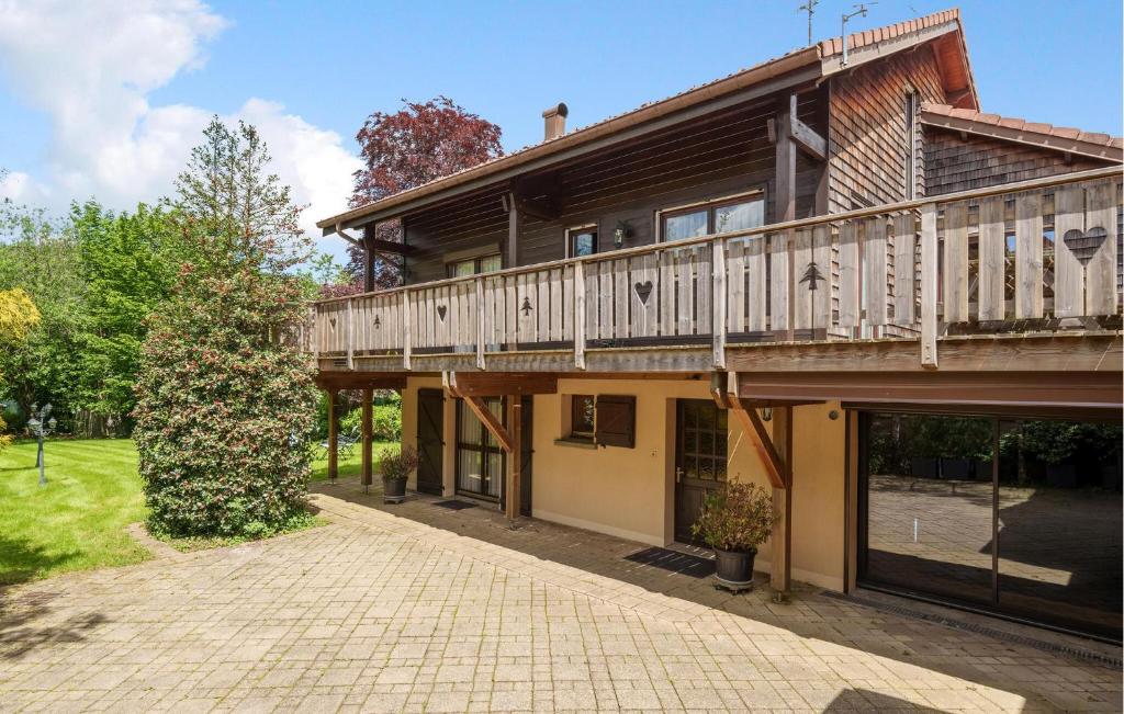 Gorgeous Home In Gérardmer With Sauna - 1