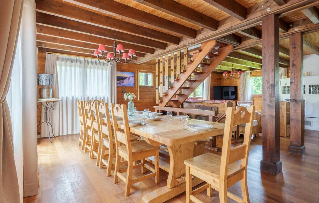 Gorgeous Home In Gérardmer With Sauna - 4