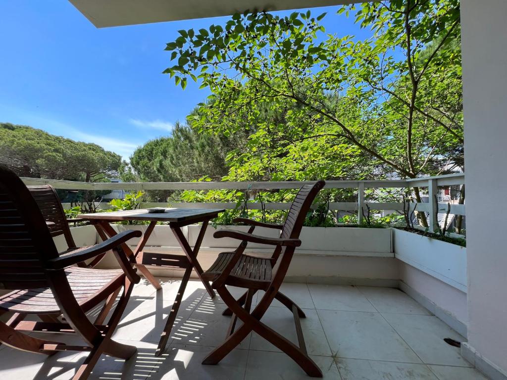 Tulip by Sea Lura 1, Durrës