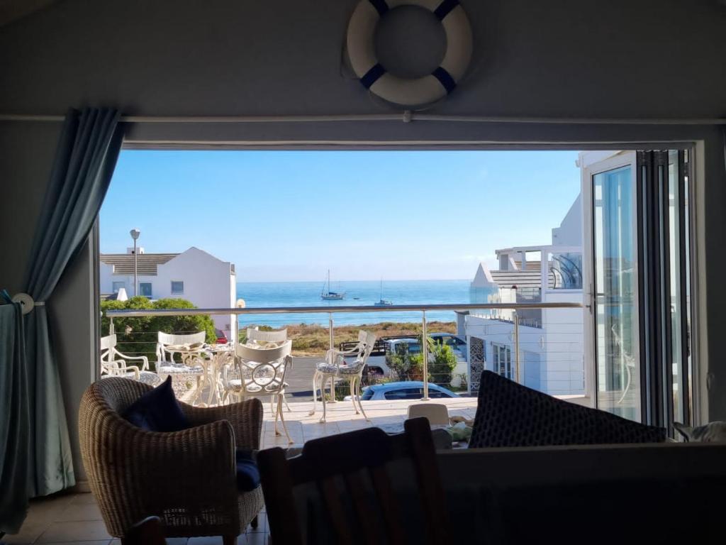 5 Shipment close, St Helena Bay