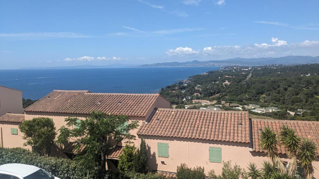 Appartement vue mer et Esterel avec piscine - 4