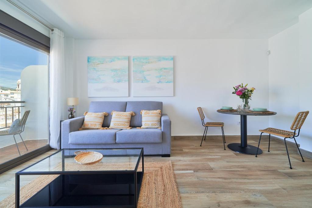 Luminoso apartamento en primera linea de PLAYA EN ESTEPONA - 1
