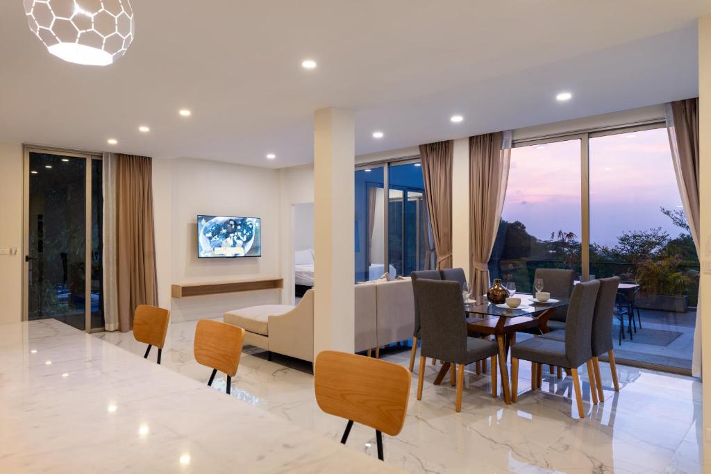 The tree seaview and quiet surrounded by trees 75smetre, Kamala pláž