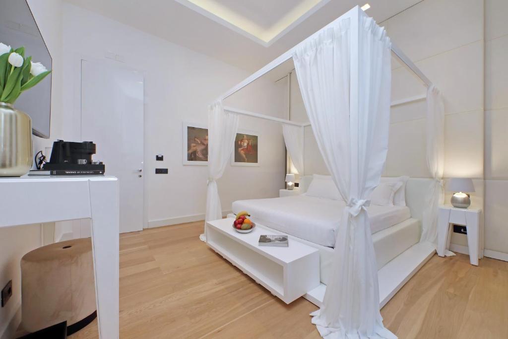 Domus Aurea Luxury Suites - 3