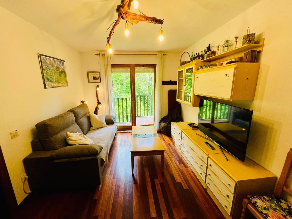 El refugio de la ardilla, apartamento Canfranc-estacion - 2