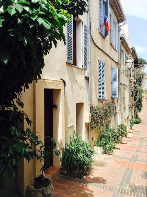 Antibes - 1