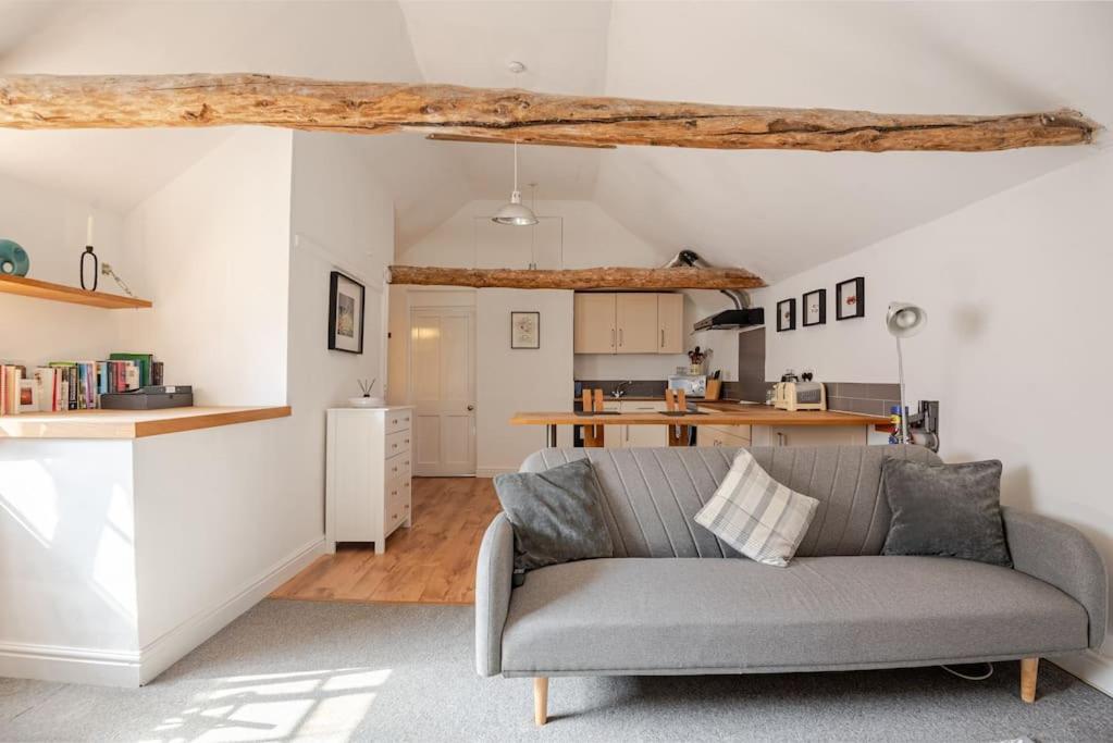 Charming flat in lovely rural location, Laneham