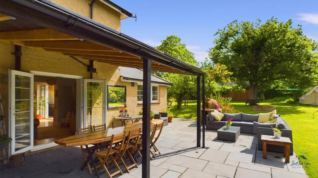 The Timbers, Seaview