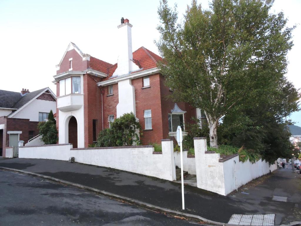 Everest on High, Dunedin