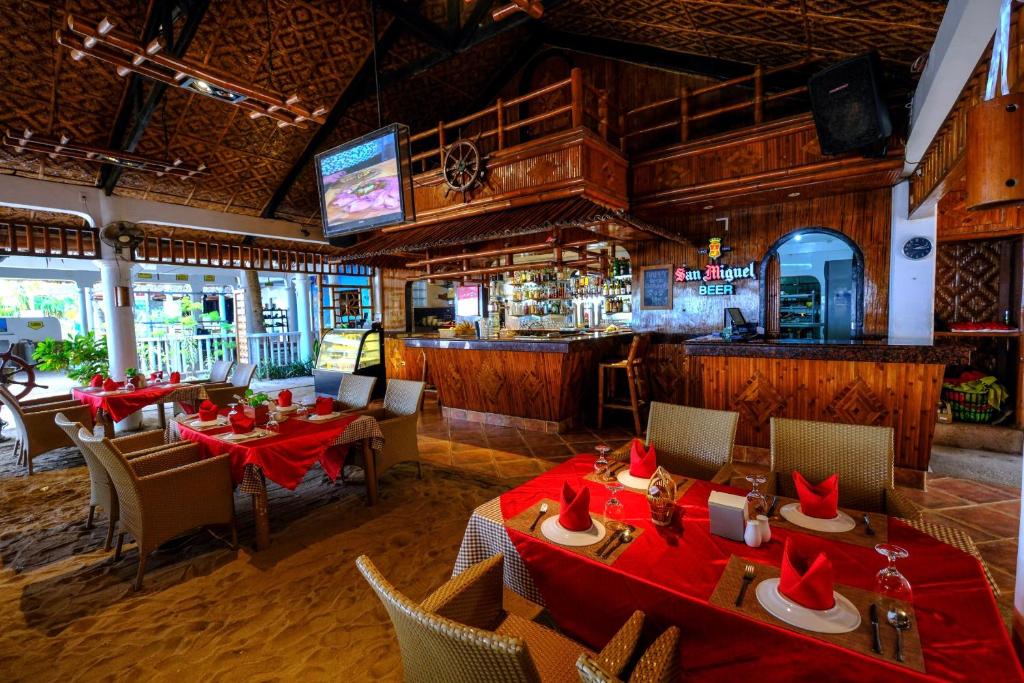 Restaurant, Malapascua Exotic Island Dive & Beach Resort in Cebu