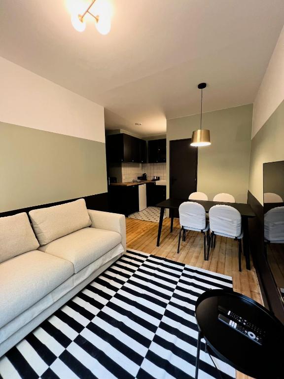 Pere Lachaise Apartments - 4