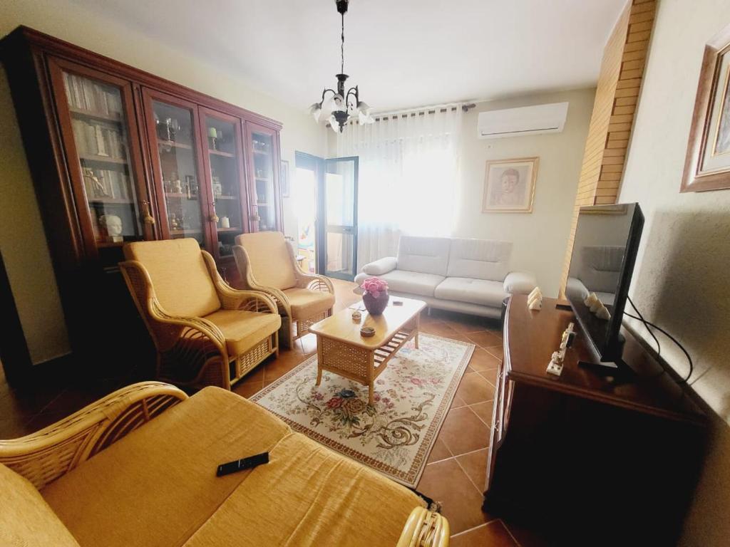 Cosy Flat Steps from the Sea, Durrës